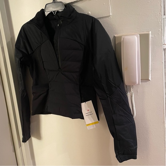NWT Lululemon Down for It All Cropped Half-Zip Pullover in Black Size 6 - Picture 15 of 15
